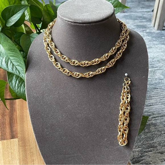 Beautiful 3 Pieces Bundle of Sterling Silver Gold Chain Necklaces and Bracelets - Picture 1 of 13